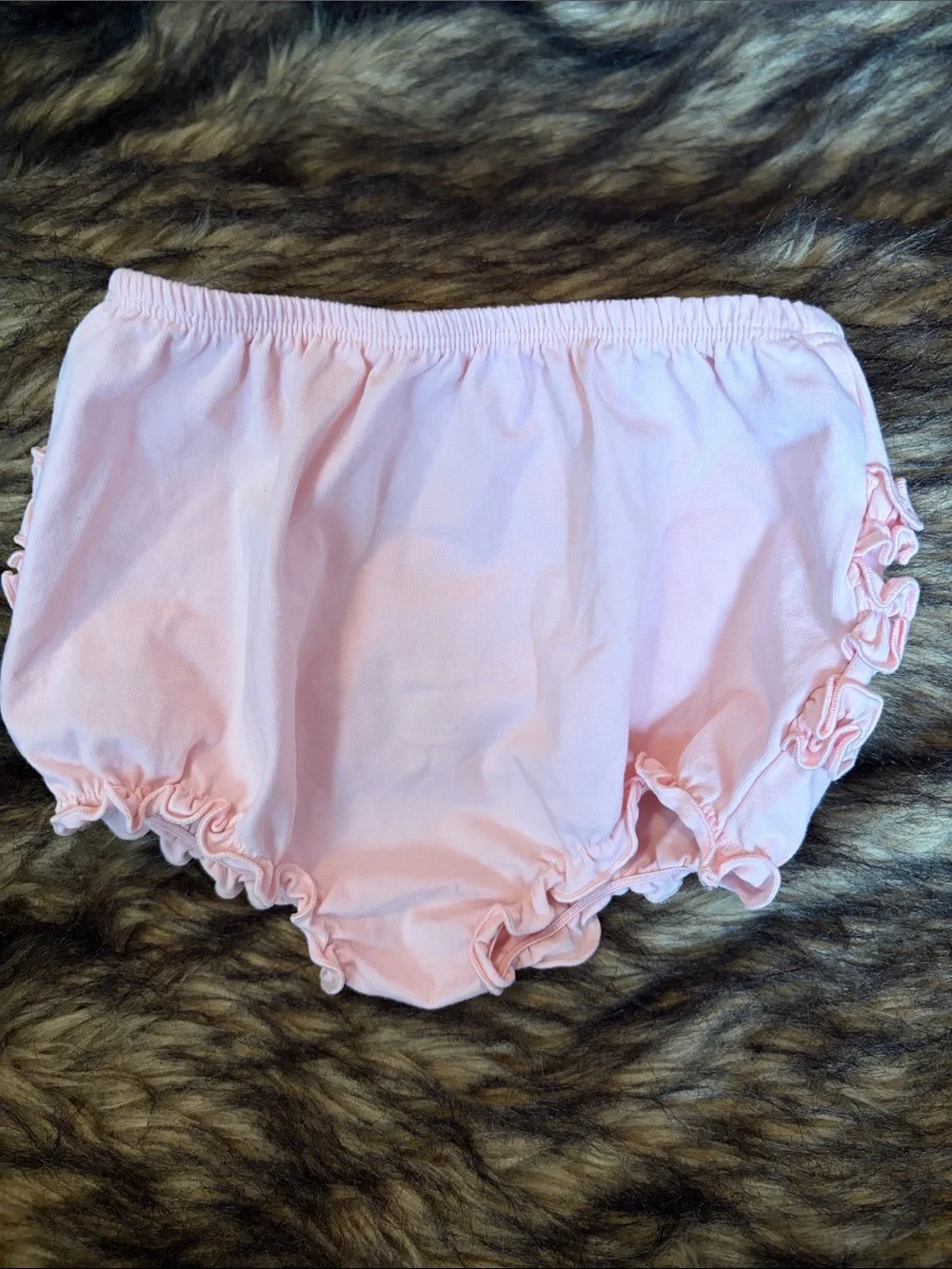 Ruffle Butts sweet light